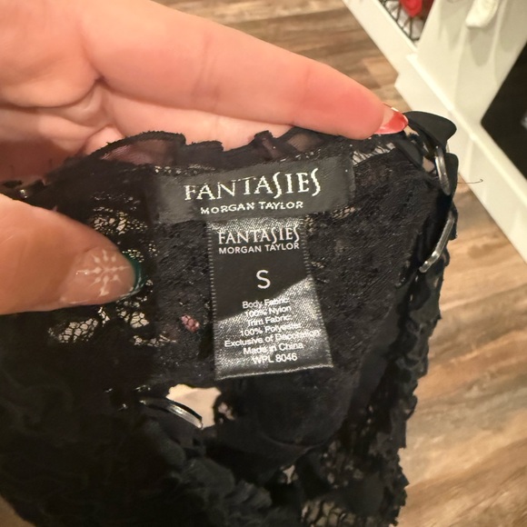 Morgan Taylor Black Lace Top - Picture 3 of 3